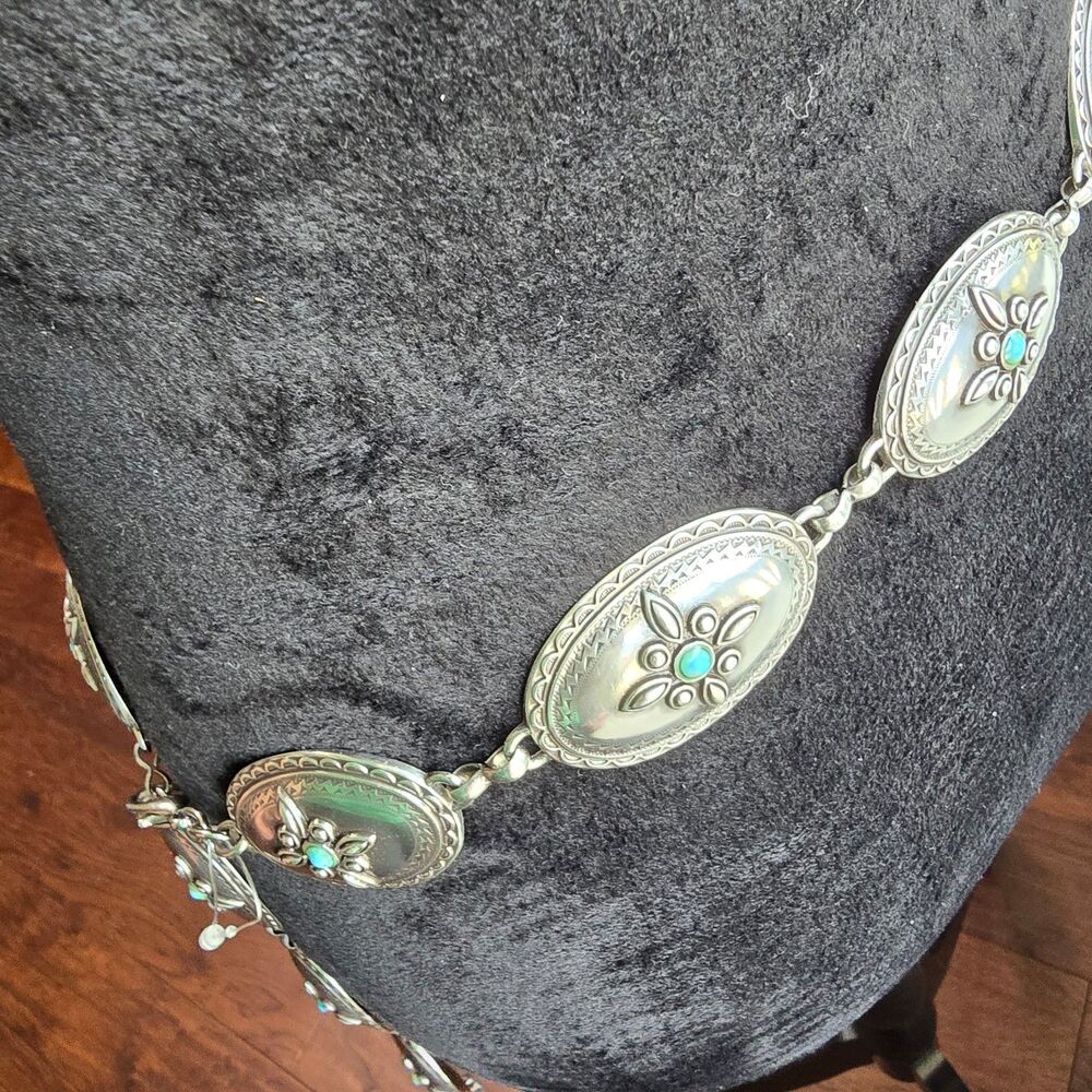 Vintage Southwestern Silver Concho Belt Faux Turquoise Oval Medallion Chain